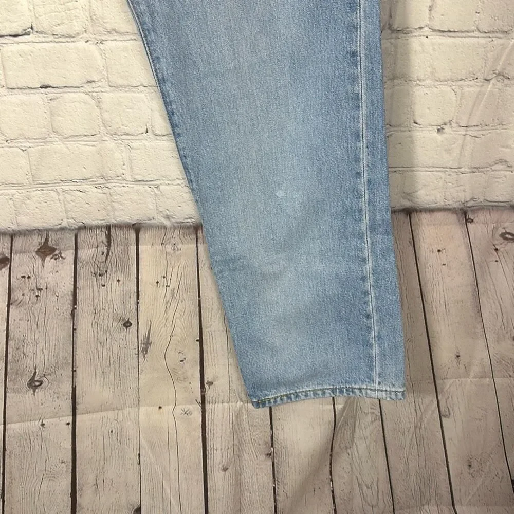 Vintage 90s Levi’s Mens 501 Straight Jeans size W36 x L34 Button‎ Fly Light Wash